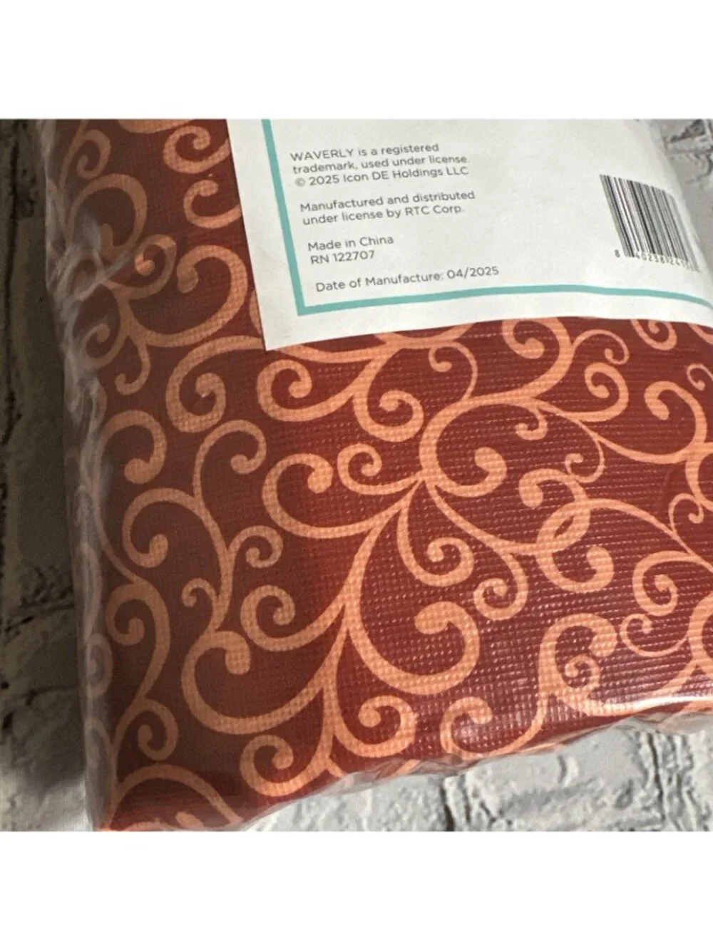 Orange Coral Paisley Elastic Fitted Vinyl Table Cover Waverly for 6 ft 30” x 72”